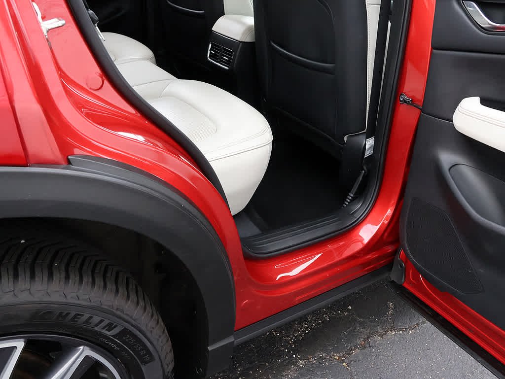 Used 2018 Soul Red Crystal Metallic Mazda Grand Touring image 28