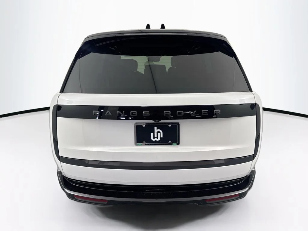 New 2026 Ostuni Pearl White Land Rover Autobiography image 6