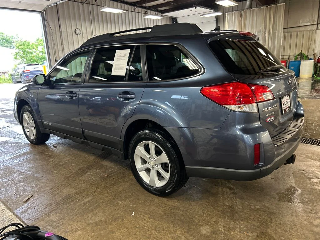 Used 2014 Blue Subaru 2.5i Premium image 3