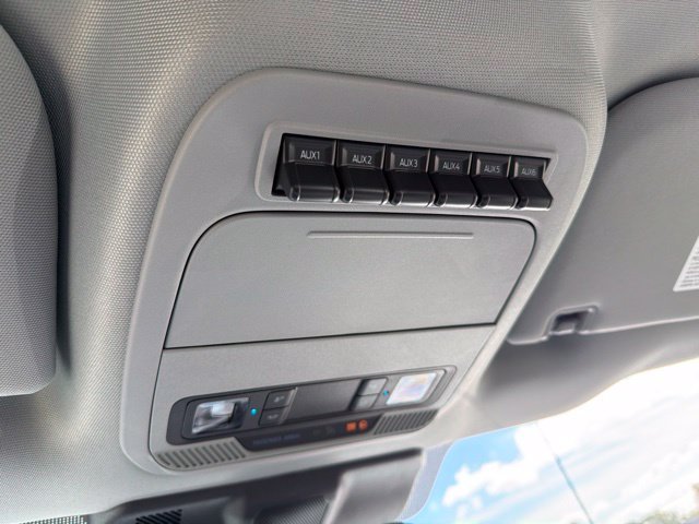 New 2026 Oxford White Ford F-600® XL image 18