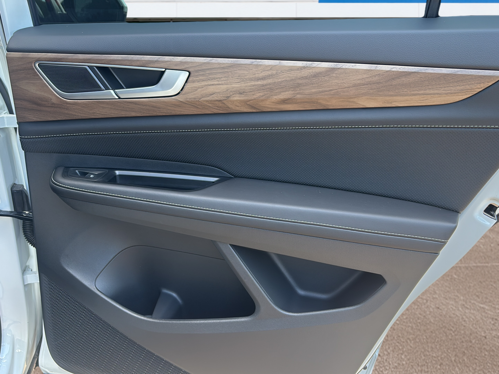 2026 Volkswagen Atlas SE - Photo 12