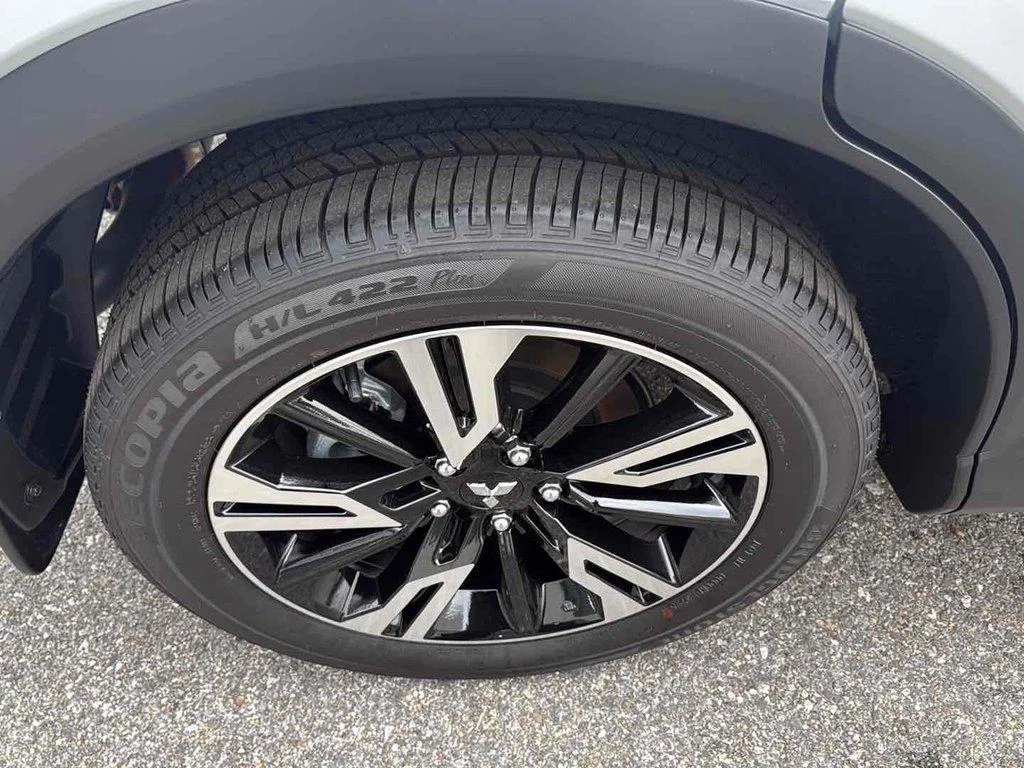 2026 Mitsubishi Eclipse Cross SE - Photo 12