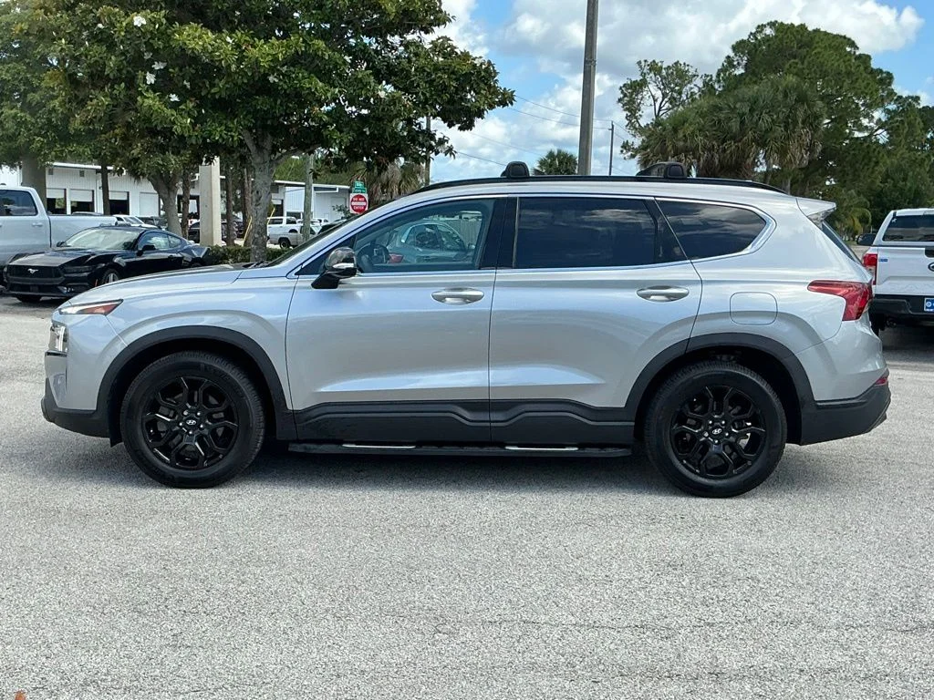 Used 2022 Silver Hyundai XRT image 3
