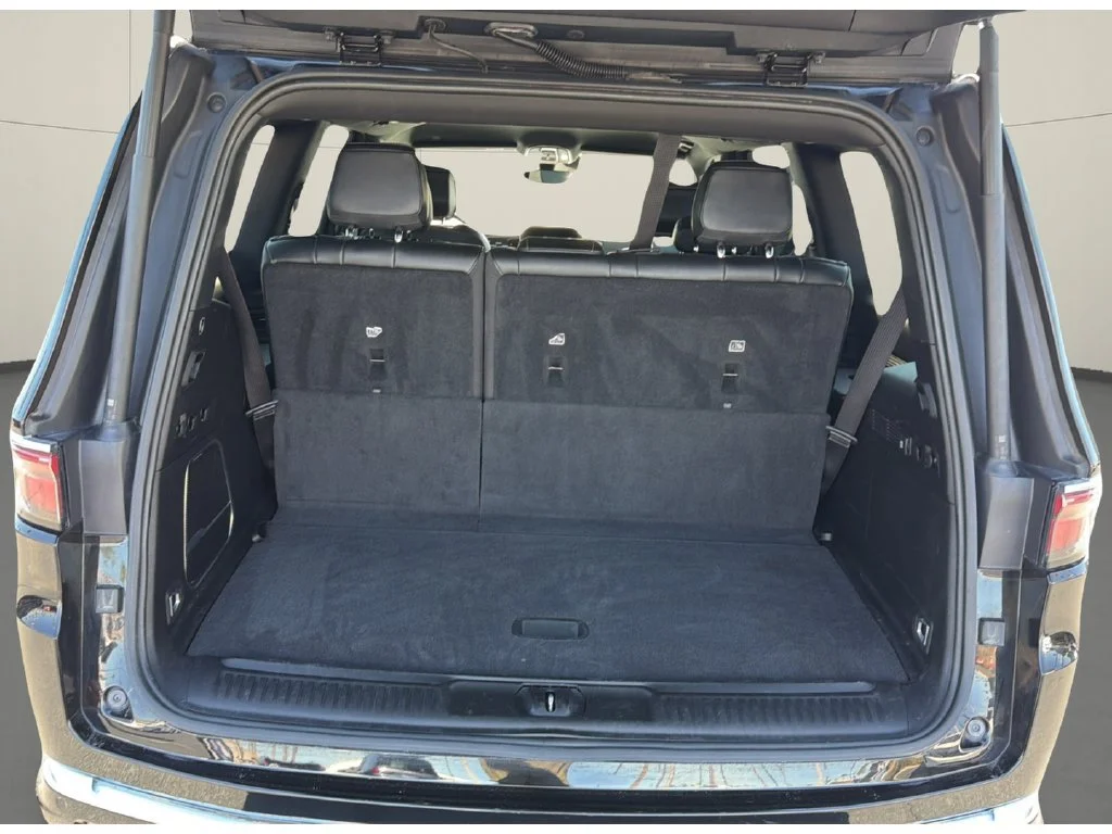 Used 2024 Black Jeep Series II image 11