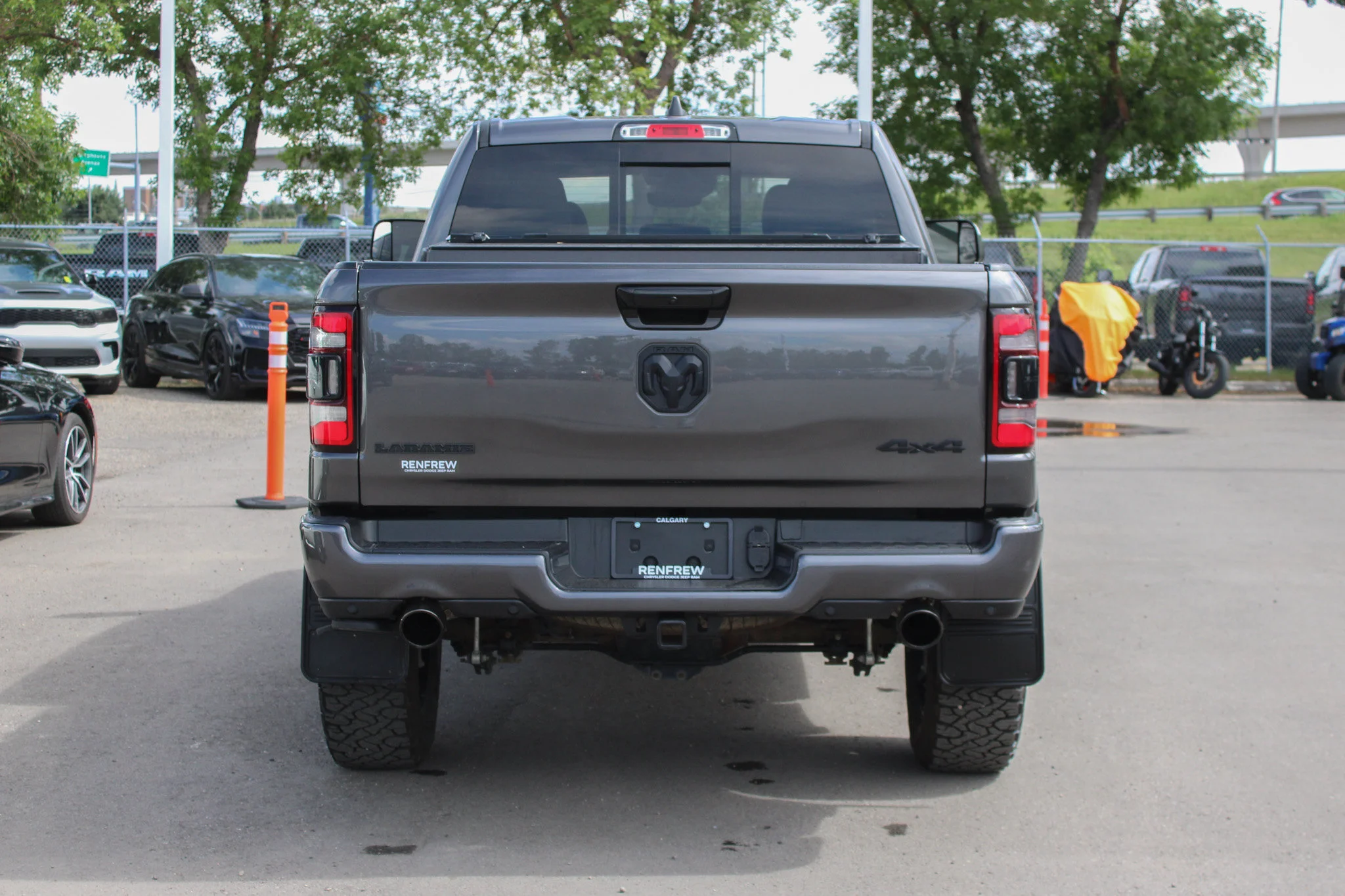 Used 2024 Grey RAM Laramie* Night Crew Cab 4x4 | Lifted | FOX Suspension | Fuel Rims|Heated & Ventilated Seats| image 14