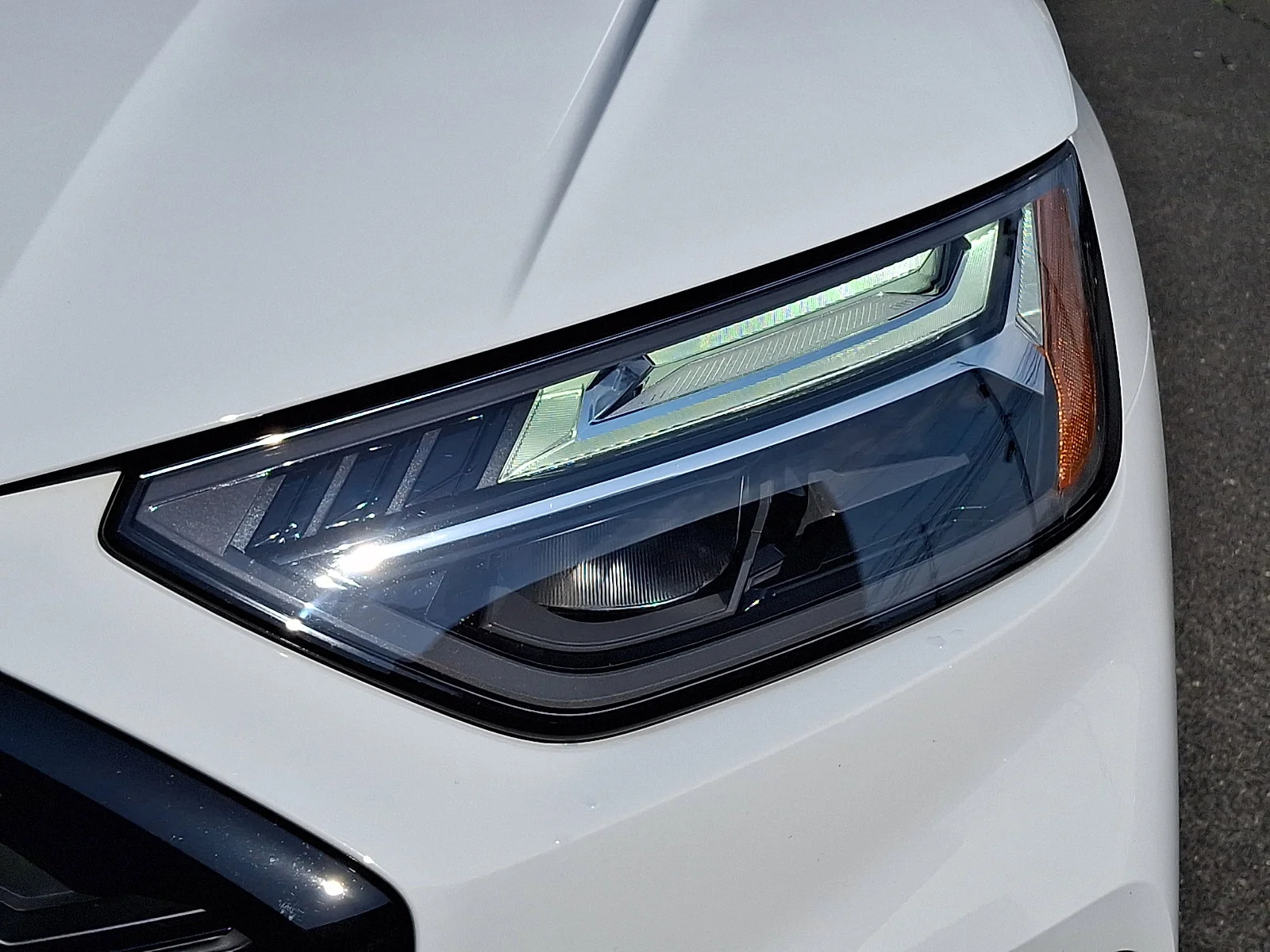 Certified Used 2025 Arkona White   Z9z9 Audi Premium Plus image 9