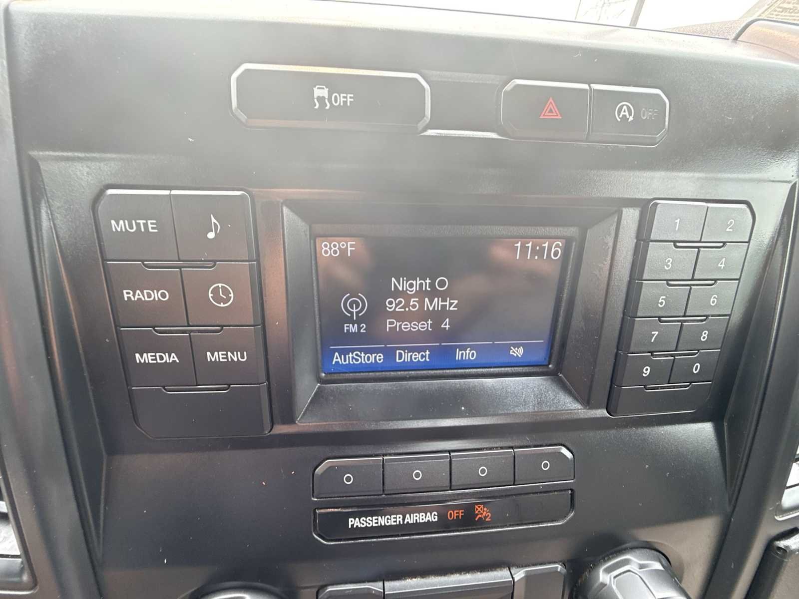 Used 2017 Blue Ford XL image 13