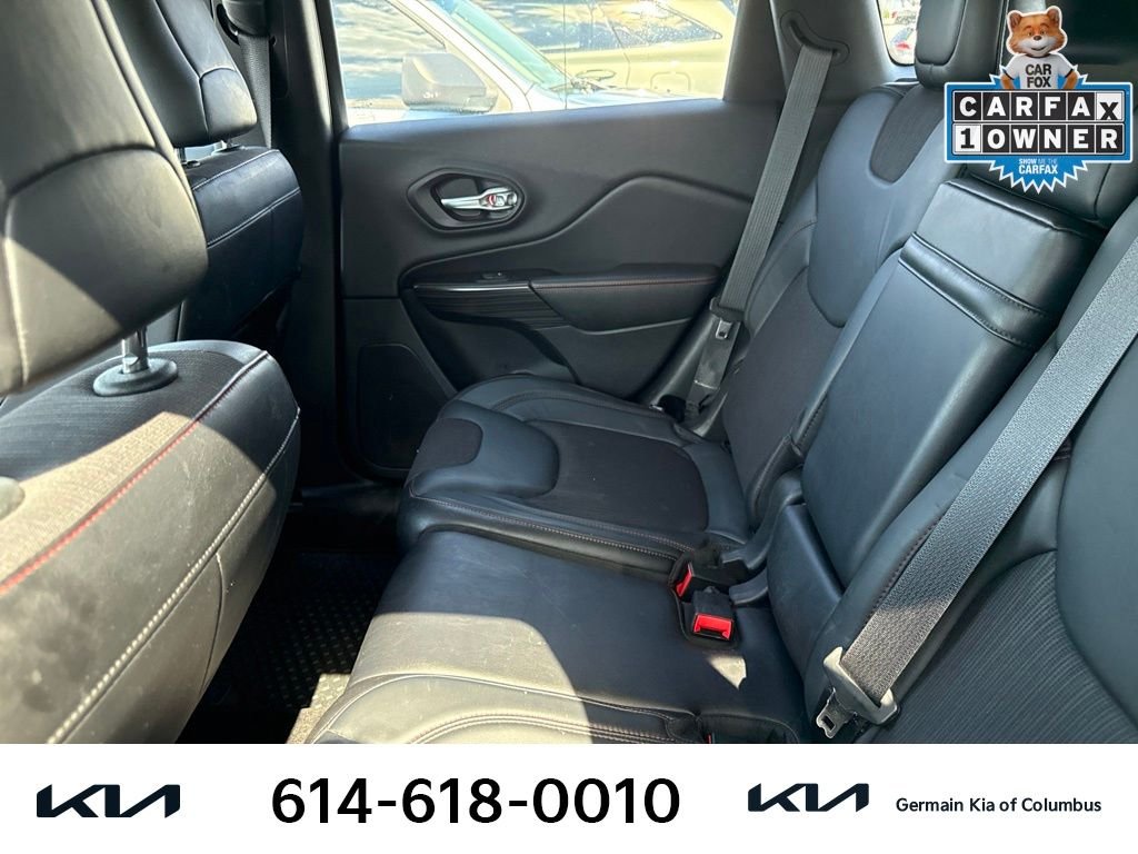 Used 2014 White Jeep Trailhawk image 9