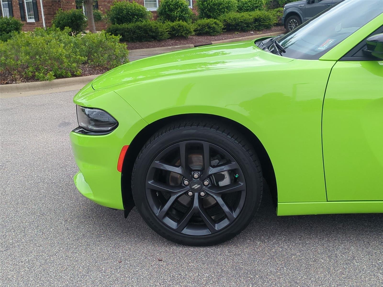 Used 2023 Sublime Metallic Clearcoat Dodge SXT image 10
