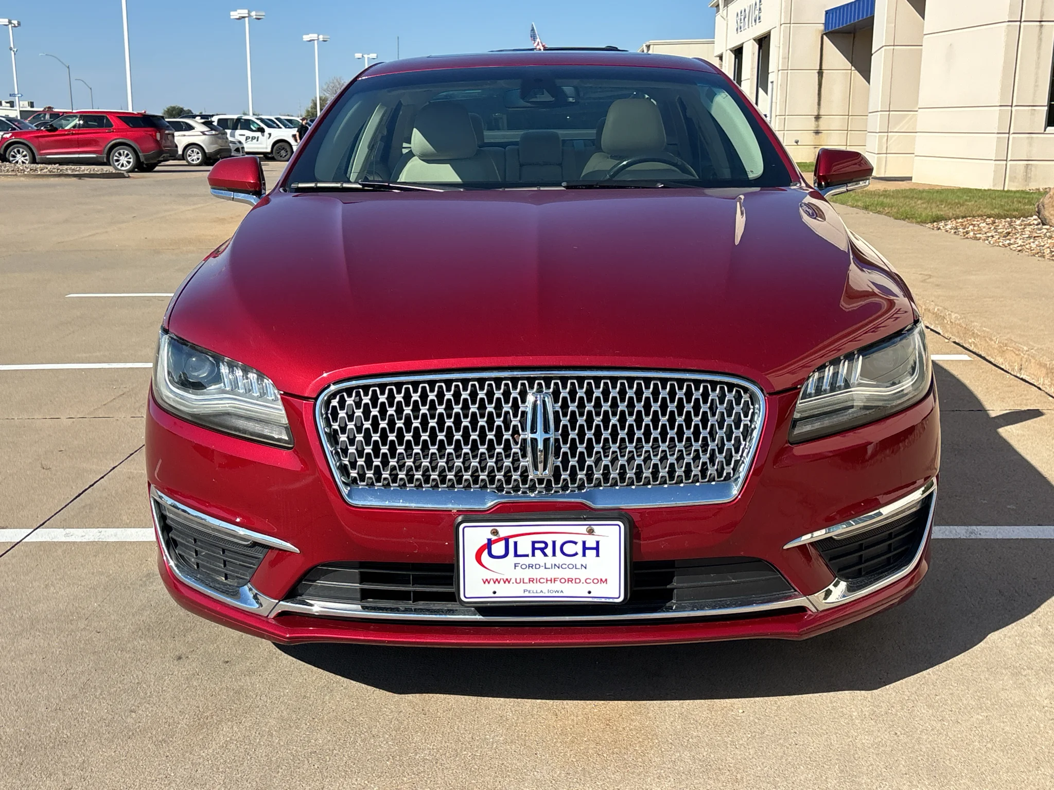 Used 2017 Ruby Red Metallic Tinted Clearcoat Lincoln Select image 3