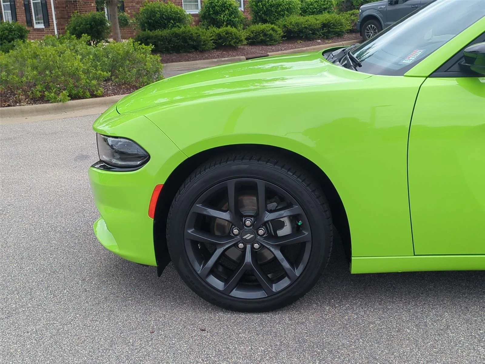Used 2023 Sublime Metallic Clearcoat Dodge SXT image 10