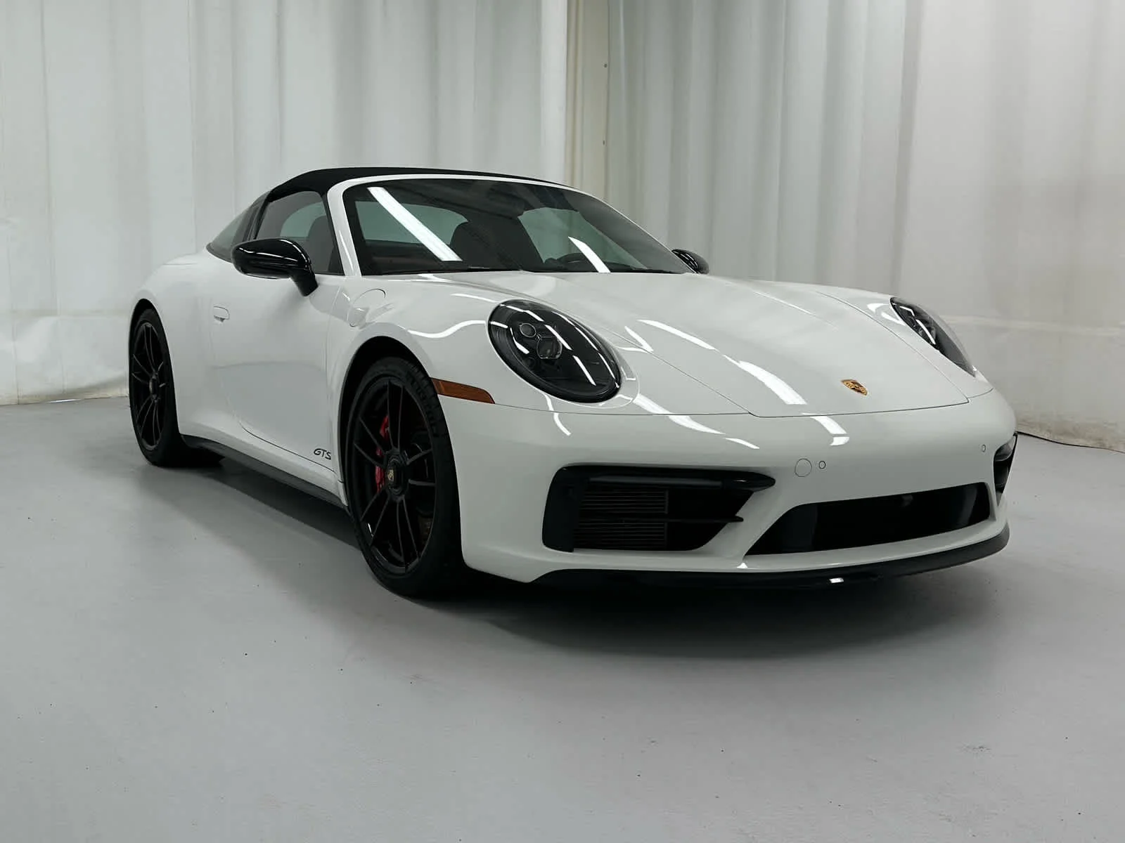 2022 Porsche 911 GTS - Photo 9