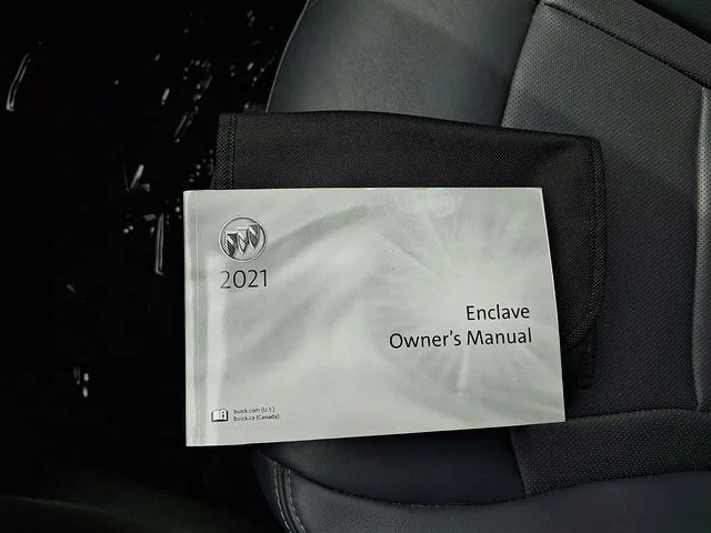 Used 2021 Black Buick Essence image 27