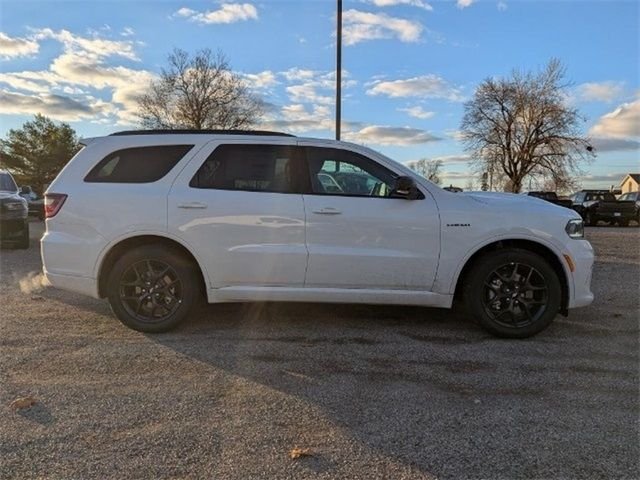 New 2026 White Knuckle Clear-Coat Exterior Paint Dodge GT Plus HEMI V8 image 3