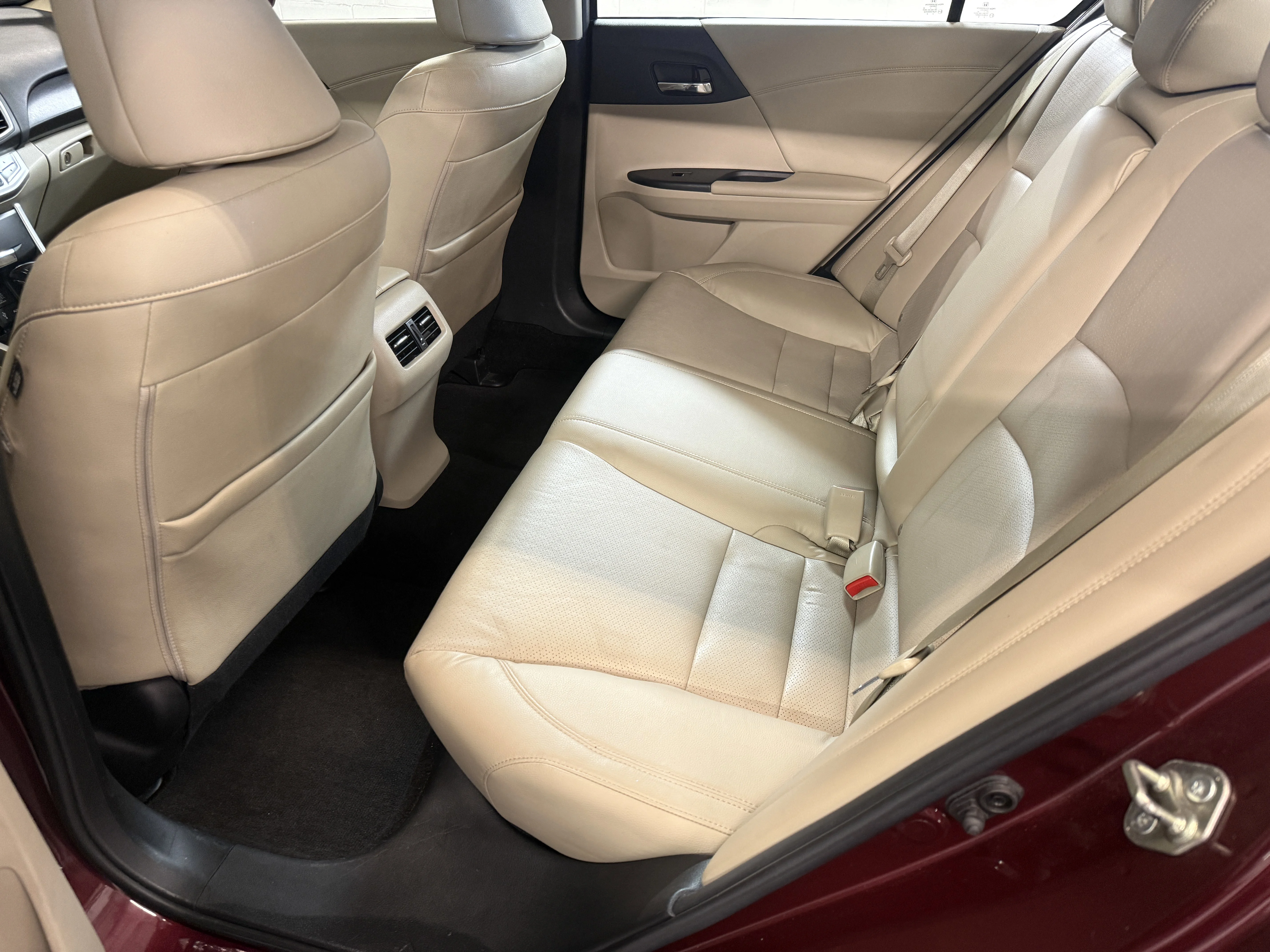 Used 2015 Basque Red Pearl II Honda EX-L image 19