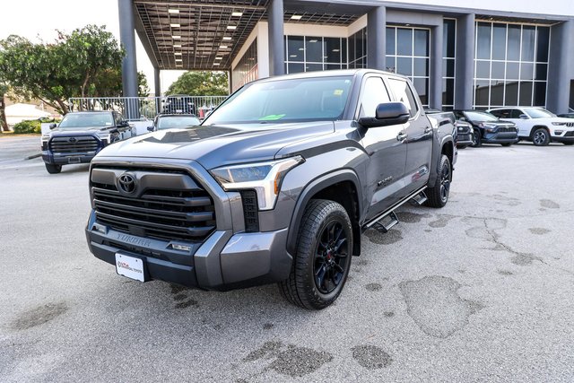 2024 Toyota Tundra 4WD SR5