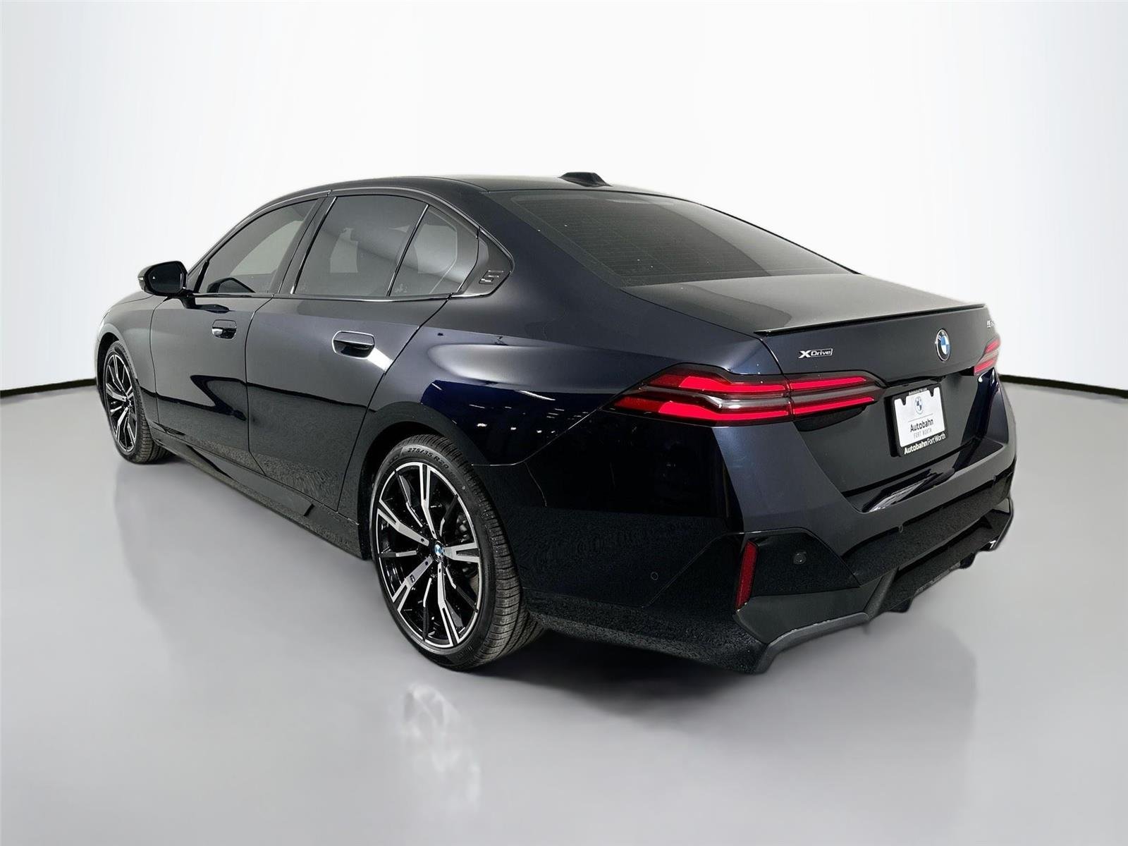 New 2026 Carbon Black Metallic BMW 530i xDrive image 8