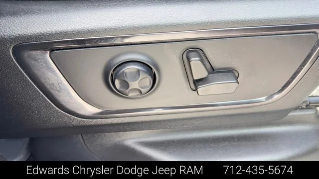 Used 2023 Red Ram Limited image 32