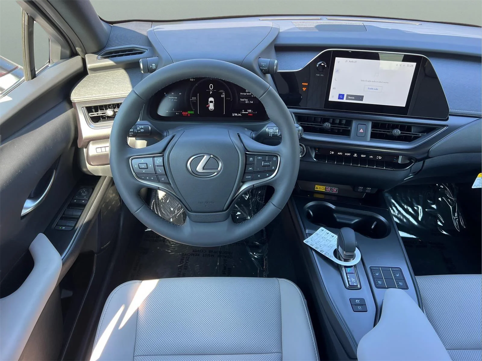 2025 Lexus UX - Photo 12