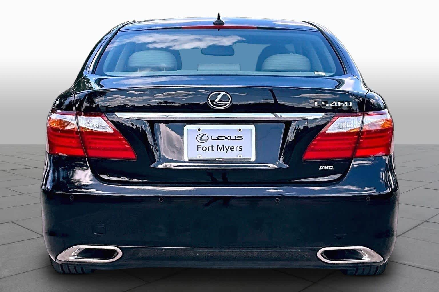 Used 2012 Obsidian Lexus  image 4