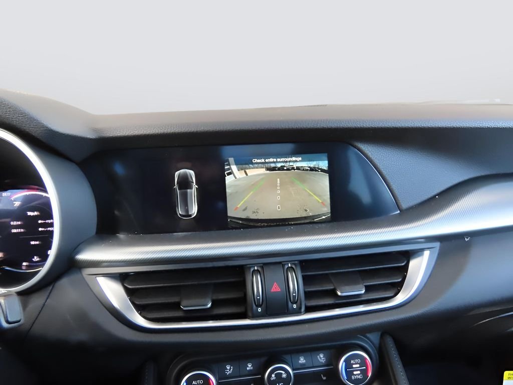 2025 Alfa Romeo Stelvio Base - Photo 25