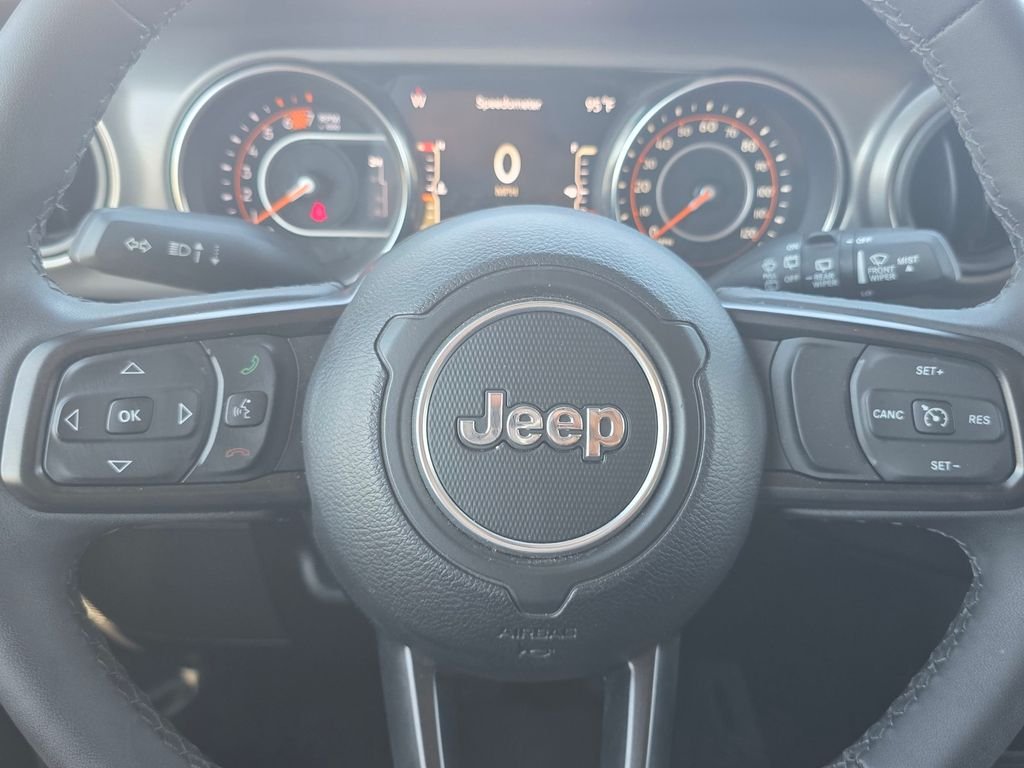 Used 2023 Gray Jeep Sport S image 35