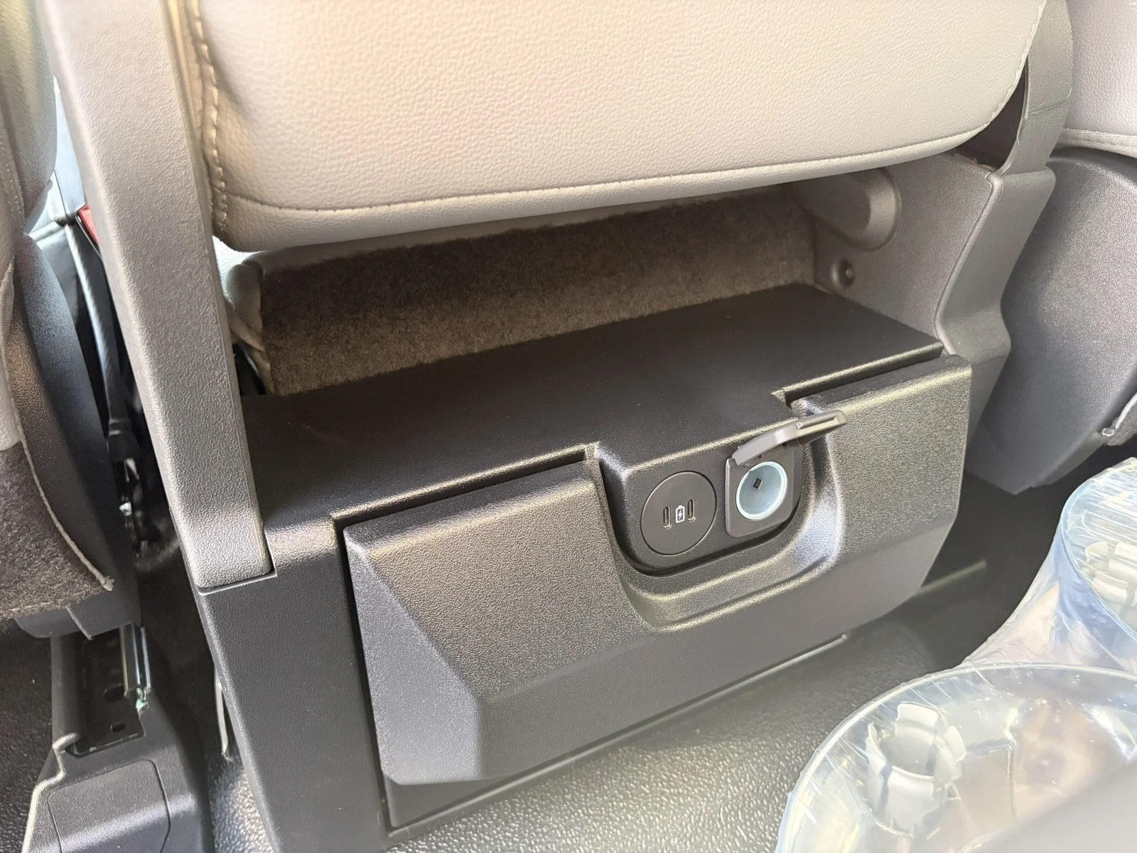 New 2027 Oxford White Ford F-250® XL image 25