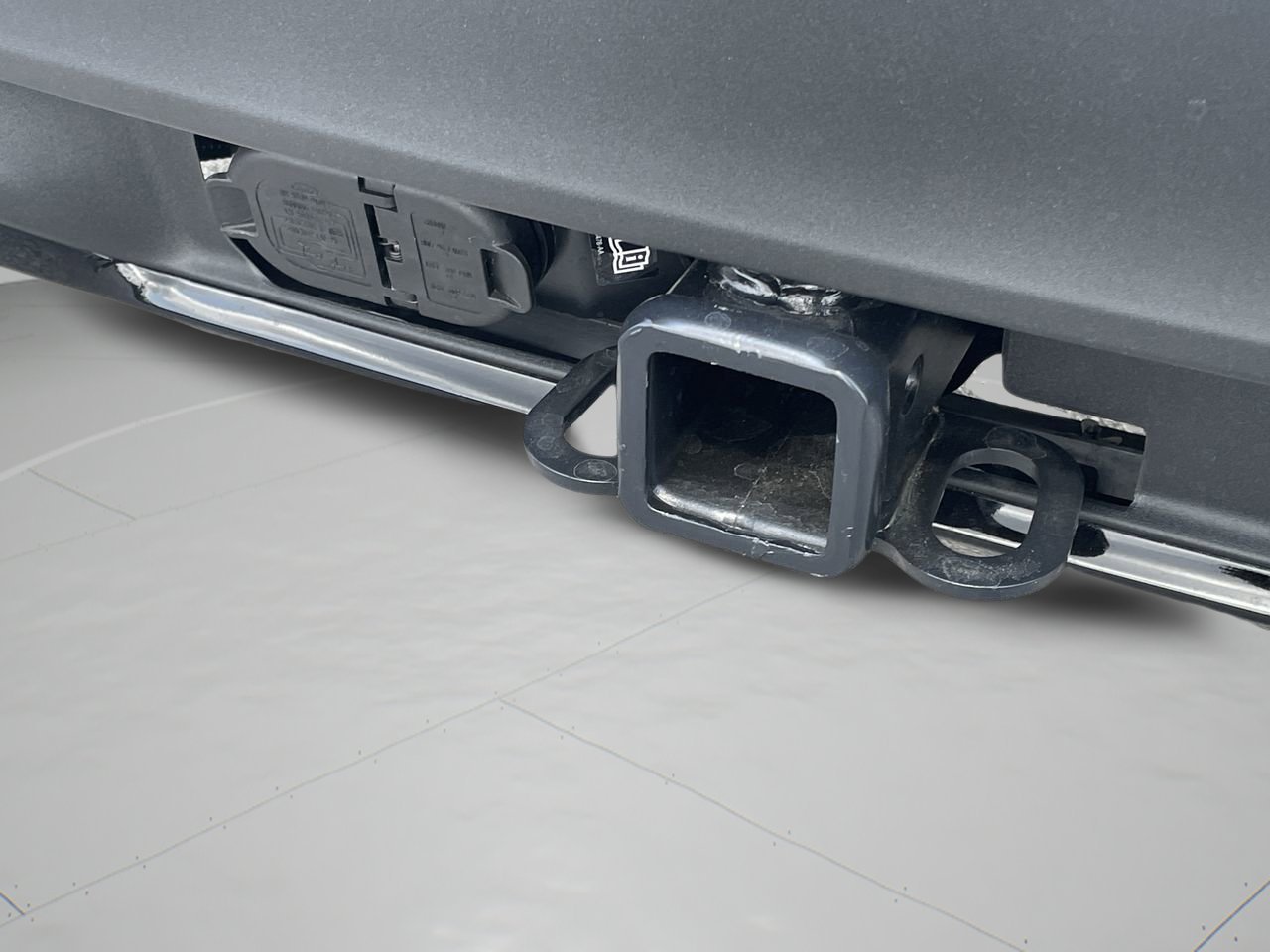 New 2026 Star White Metallic Tri-Coat Ford ST-Line image 10