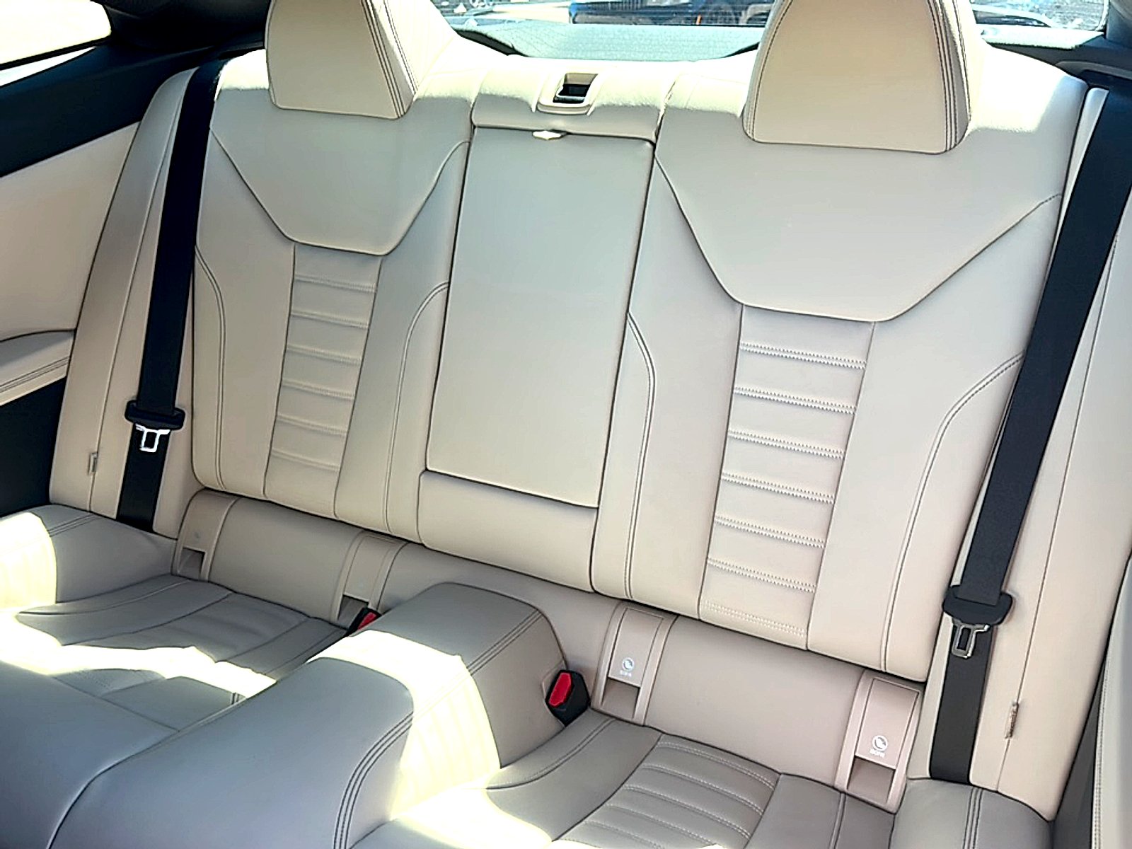 Used 2024 Alpine White BMW  image 16