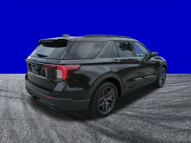 New 2026 Agate Black Metallic Ford ST-Line image 4