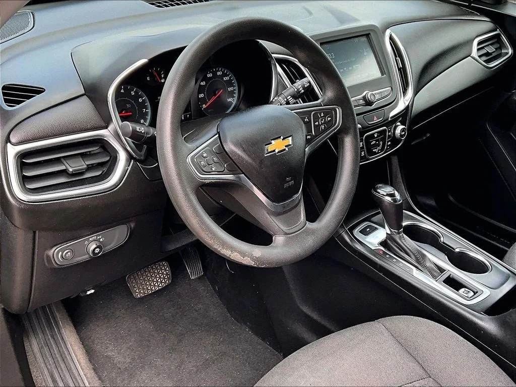 Used 2018 Silver Chevrolet LT image 22