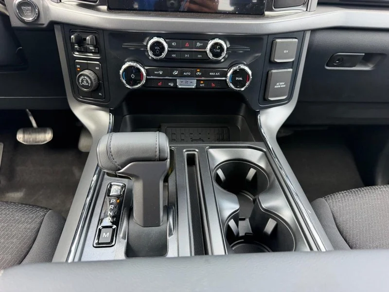 New 2026 Carbonized Gray Metallic Ford XLT image 16