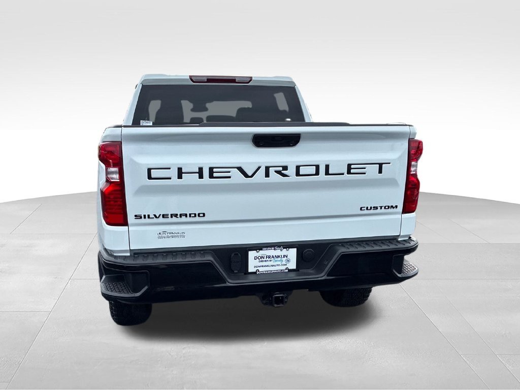 Used 2025 White Chevrolet Custom Trail Boss image 5