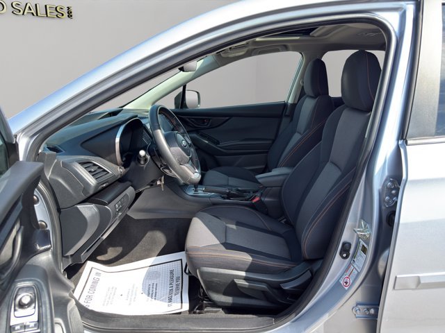 Used 2018 Ice Silver Metallic Subaru Premium image 9