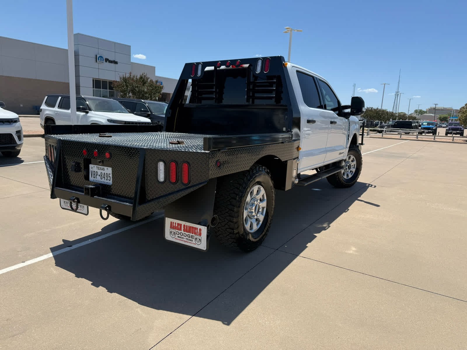 Used 2024 Oxford White Ford XLT image 8
