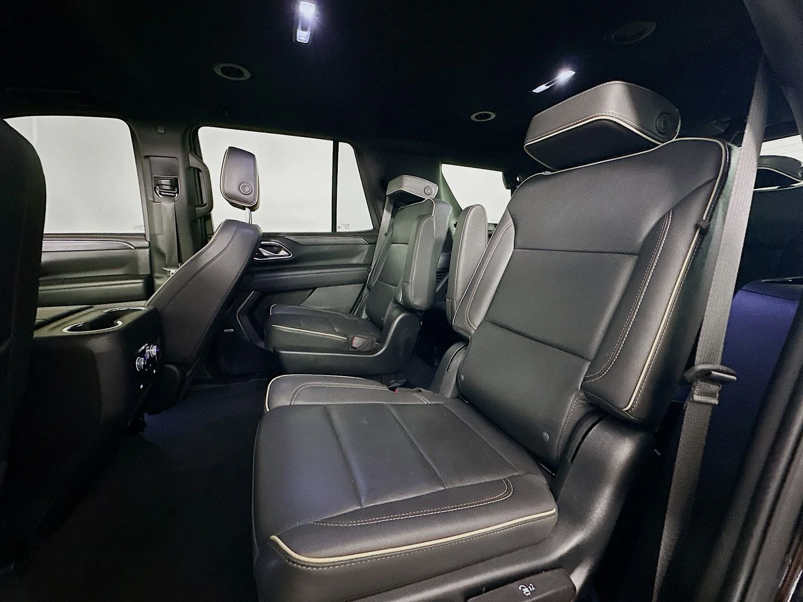 Used 2023 Onyx Black GMC SLT image 25