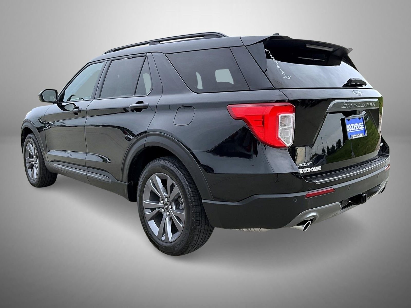 Used 2023 Black Ford XLT image 7