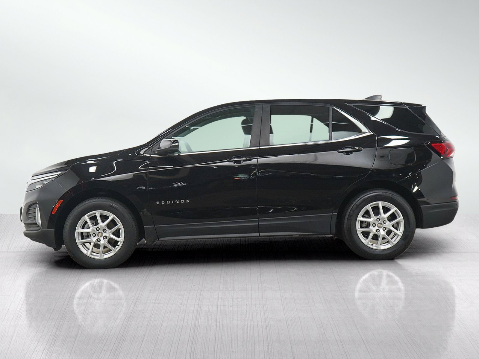 Used 2022 Chevrolet Equinox LT with VIN 3GNAXUEV7NL268170 for sale in White Bear Lake, Minnesota