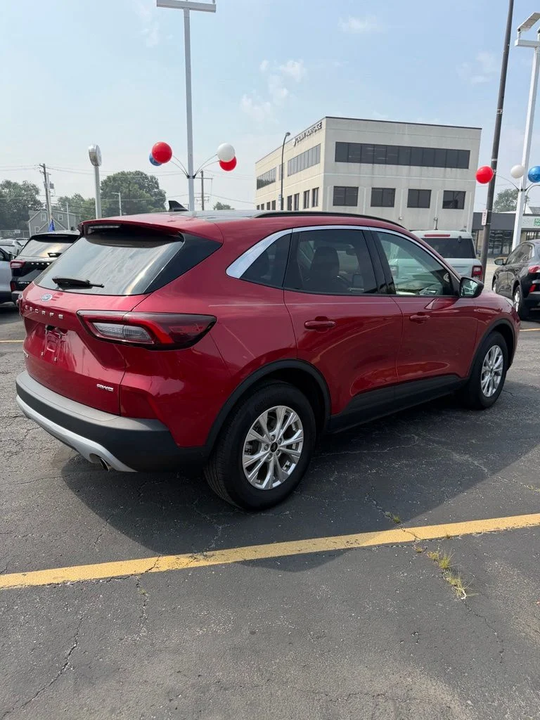 Used 2023 Red Metallic Ford Active image 10