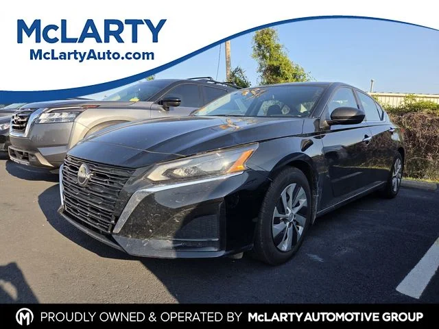 Used 2024 Black Nissan 2.5 S image 1