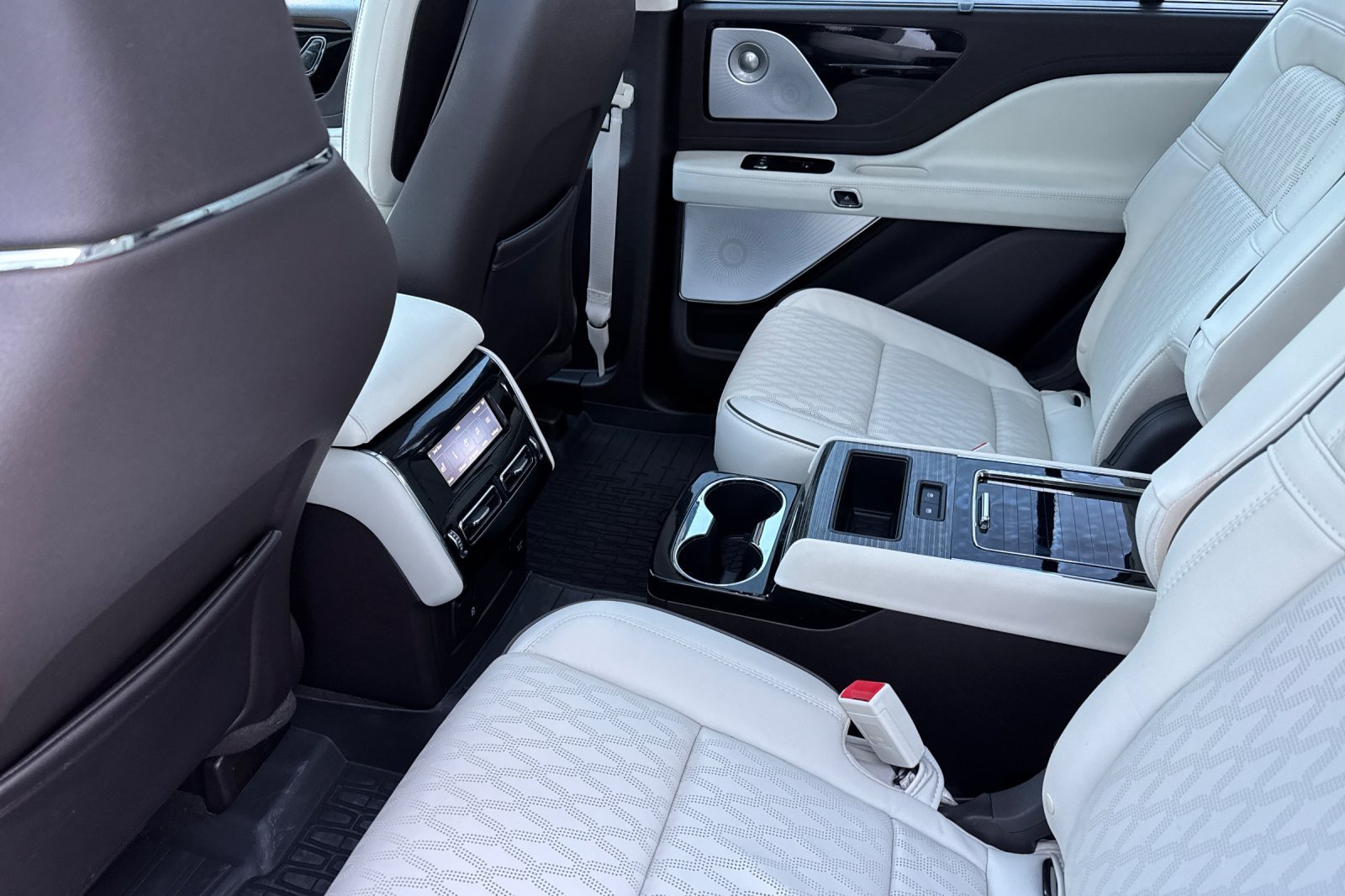 Certified Used 2023 Flight Blue Lincoln Black Label image 12