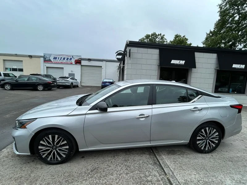 Used 2024 Silver Nissan 2.5 SV Sedan 4D image 4