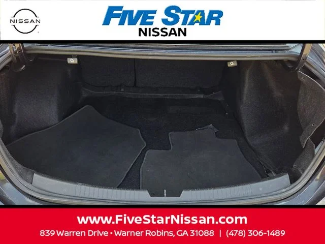 Used 2023 Gray Chevrolet LT image 13