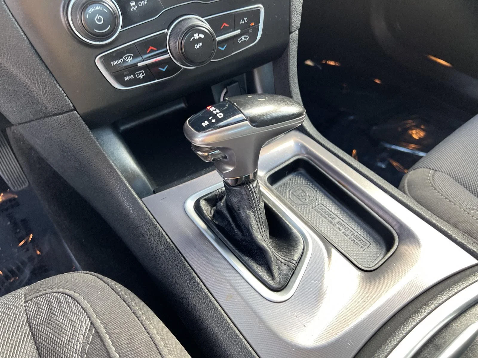 2019 Dodge Charger SXT - Photo 24