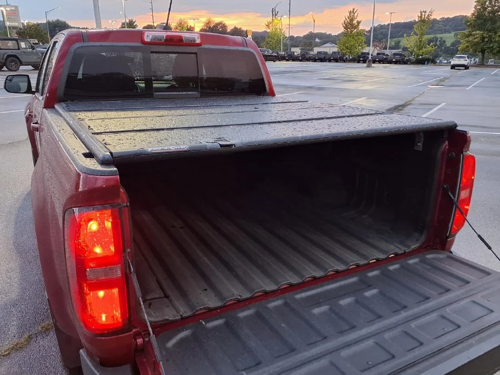 Used 2019 Red Chevrolet LT image 30