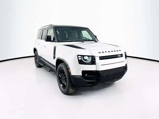 Certified Used 2026 Borasco Grey Land Rover S image 3