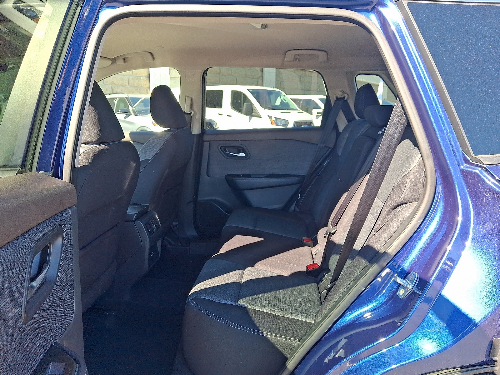 2022 Nissan Rogue SV - Photo 10