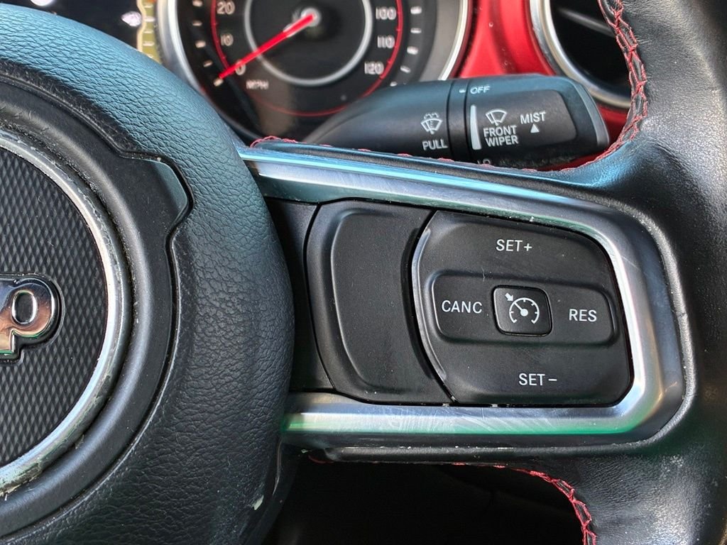Used 2020  Jeep Rubicon image 25