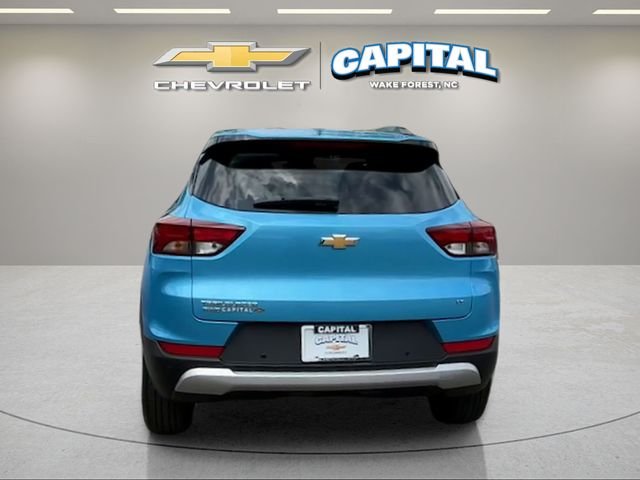 Used 2025 Blue Chevrolet LT image 4
