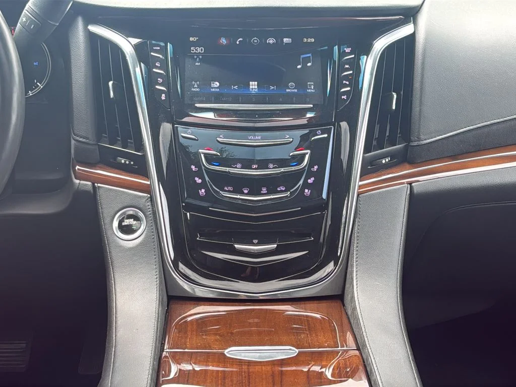 Used 2017 Silver Cadillac Premium image 32